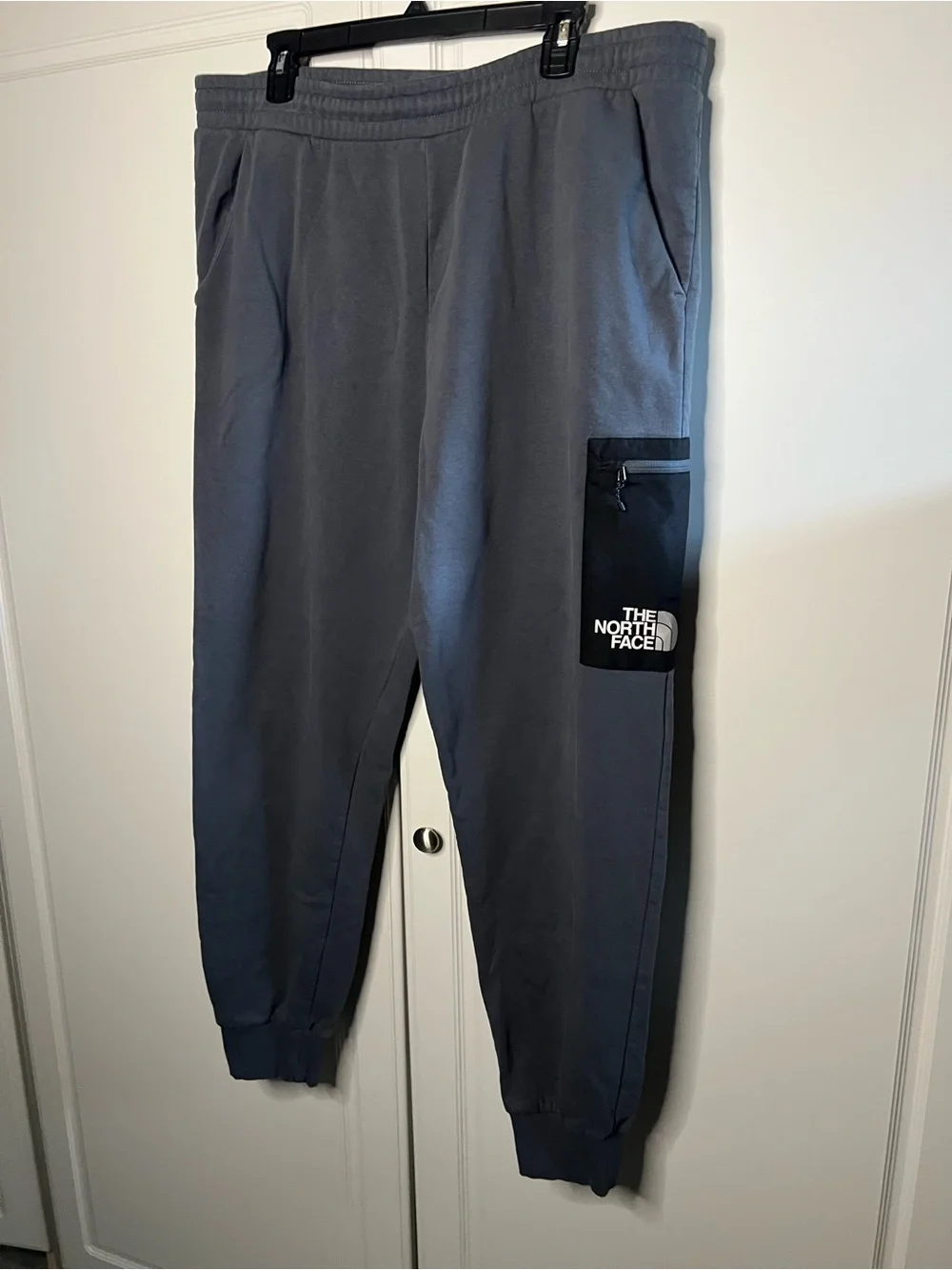 The North Face Cargo Jogger Sweatpants Utility Pocket